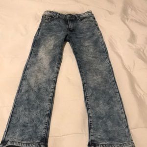 Never been worn because didn’t size